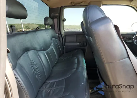 2001 Chevrolet Silverado K1500 z USA, uszkodzony, nr VIN 1GCEK19T91E179534